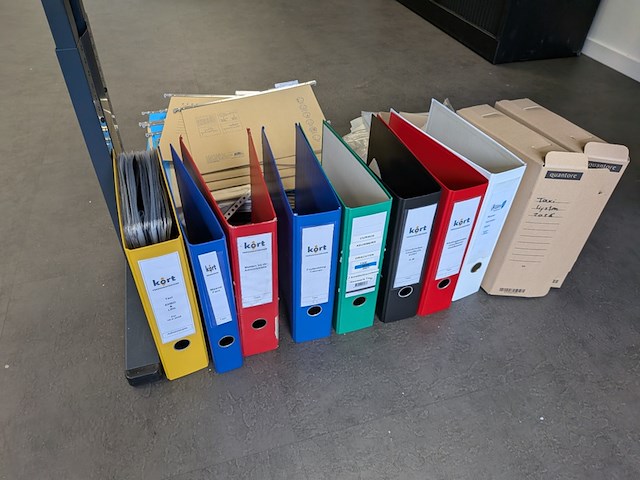 Assortiment kantoorartikelen - afbeelding 10 van  20