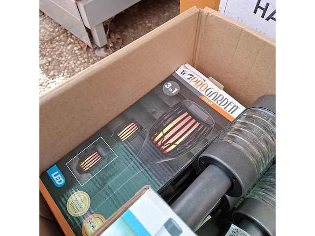 Assortiment kerstbenodigdheden o.a. christmas finesse - afbeelding 2 van  12