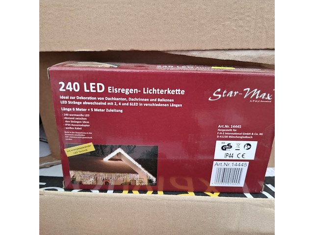 Assortiment kerstbenodigdheden o.a. christmas finesse - afbeelding 8 van  12