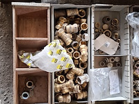 Assortiment knel, soldeer en knijp koppelingen - afbeelding 7 van  27