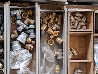 Assortiment knel, soldeer en knijp koppelingen - afbeelding 15 van  27