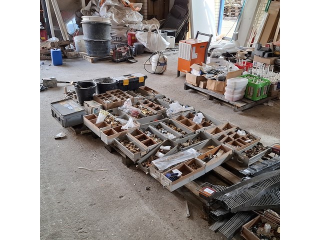 Assortiment knel, soldeer en knijp koppelingen - afbeelding 12 van  27