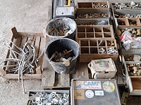 Assortiment knel, soldeer en knijp koppelingen - afbeelding 23 van  27