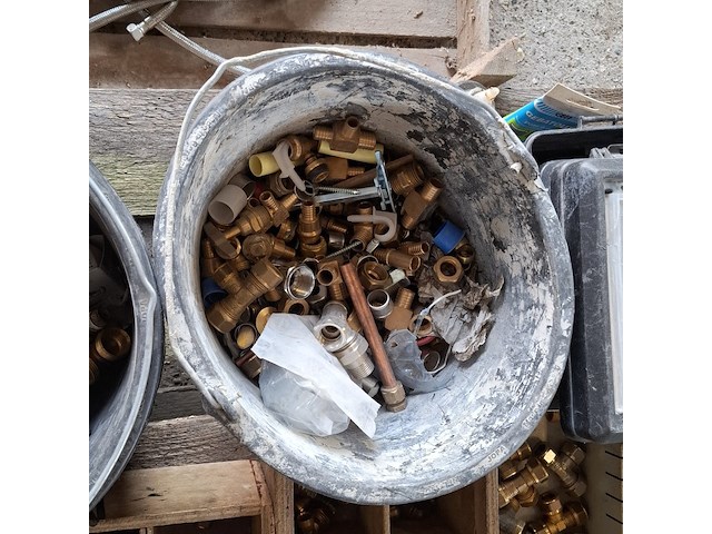 Assortiment knel, soldeer en knijp koppelingen - afbeelding 26 van  27