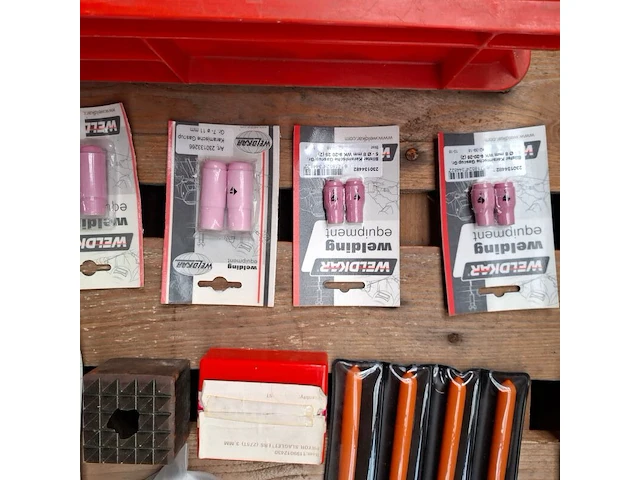 Assortiment lasbenodigdheden o.a. weldkar, vogel, bahco - afbeelding 11 van  28