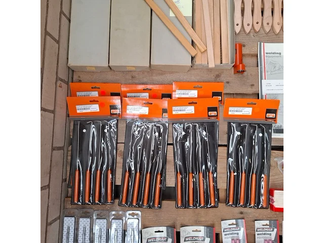 Assortiment lasbenodigdheden o.a. weldkar, vogel, bahco - afbeelding 15 van  28