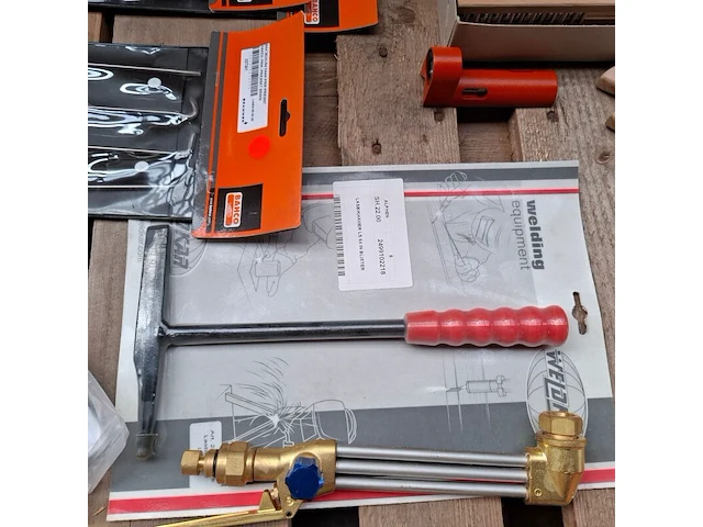 Assortiment lasbenodigdheden o.a. weldkar, vogel, bahco - afbeelding 18 van  28