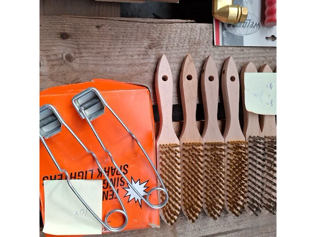 Assortiment lasbenodigdheden o.a. weldkar, vogel, bahco - afbeelding 19 van  28