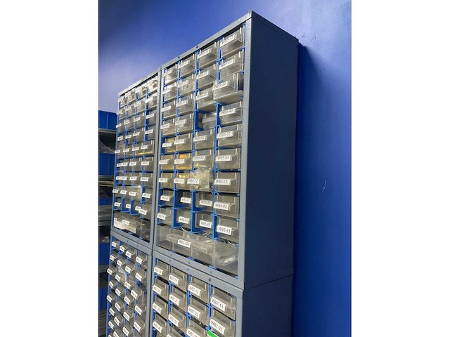 Assortiment materiaalkast - afbeelding 2 van  7