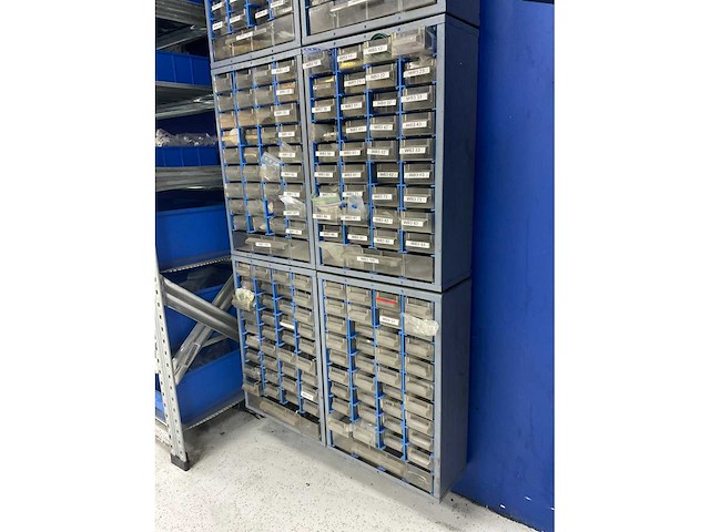 Assortiment materiaalkast - afbeelding 7 van  7