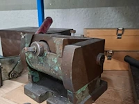 Assortiment metaalbewerkingsgereedschappen en toebehoren - afbeelding 8 van  20