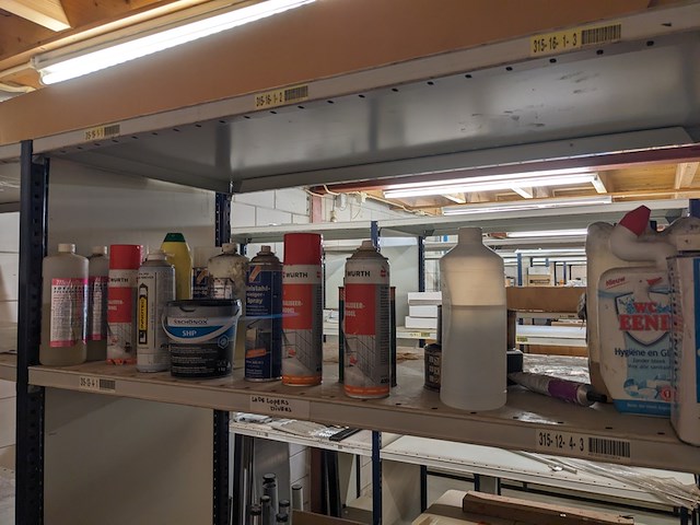 Assortiment meubelbevestigingsmateriaal, o.a. hettich - afbeelding 18 van  34