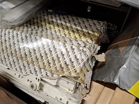 Assortiment meubelbevestigingsmateriaal, o.a. hettich - afbeelding 27 van  34