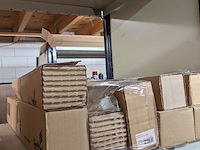 Assortiment meubelbevestigingsmateriaal, o.a. hettich - afbeelding 34 van  34