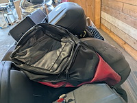 Assortiment motorkoffers en tassen, o.a. triumph, ducati, honda - afbeelding 2 van  10