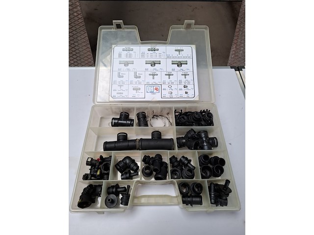 Assortiment o.a. bevestigingsmiddelen - afbeelding 10 van  10