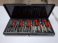 Assortiment o.a. bevestigingsmiddelen - afbeelding 2 van  10