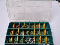 Assortiment o.a. bevestigingsmiddelen - afbeelding 7 van  10