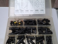 Assortiment o.a. bevestigingsmiddelen - afbeelding 9 van  10