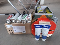 Assortiment o.a. cleaner, smeermiddelen - afbeelding 1 van  7