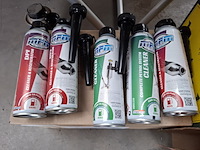 Assortiment o.a. cleaner, smeermiddelen - afbeelding 2 van  7
