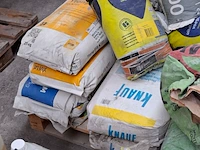 Assortiment pleister, mortel, lijm, o.a. knauf, eurocol - afbeelding 3 van  13