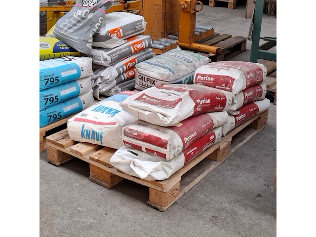 Assortiment pleister, mortel, lijm, o.a. knauf, eurocol - afbeelding 6 van  13