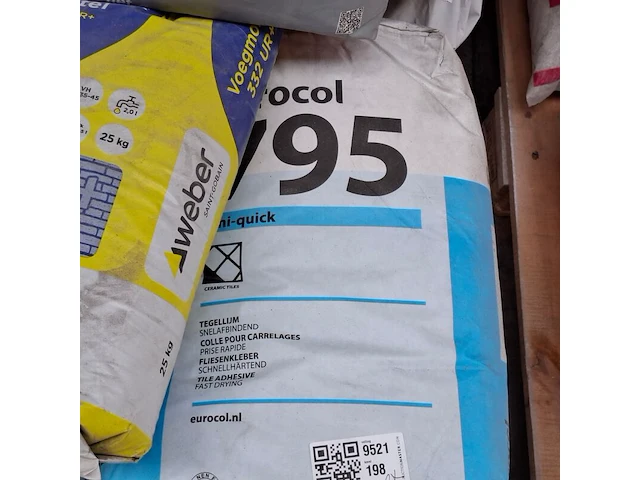 Assortiment pleister, mortel, lijm, o.a. knauf, eurocol - afbeelding 11 van  13