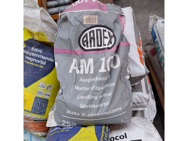 Assortiment pleister, mortel, lijm, o.a. knauf, eurocol - afbeelding 12 van  13
