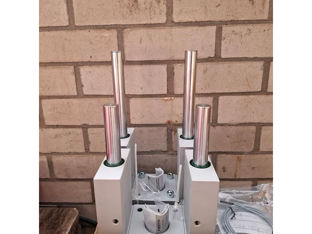 Assortiment pneumatische cilinders en toebehoren o.a. festo, norgren - afbeelding 11 van  25