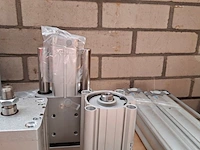 Assortiment pneumatische cilinders en toebehoren o.a. festo, norgren - afbeelding 13 van  25