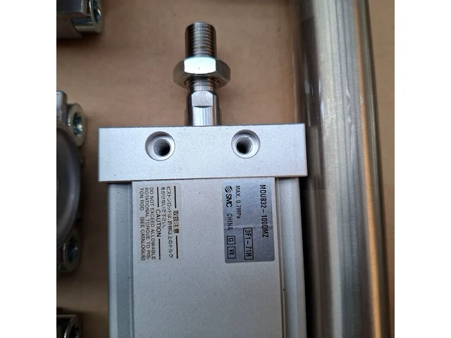 Assortiment pneumatische cilinders en toebehoren o.a. festo, norgren - afbeelding 15 van  25