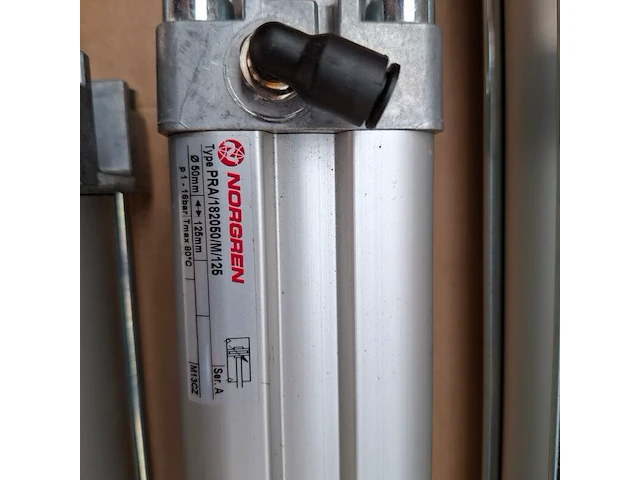 Assortiment pneumatische cilinders en toebehoren o.a. festo, norgren - afbeelding 24 van  25