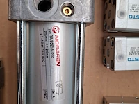 Assortiment pneumatische cilinders en toebehoren o.a. festo, norgren - afbeelding 25 van  25