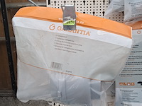 Assortiment regenton toebehoren o.a. harcostar - afbeelding 2 van  30