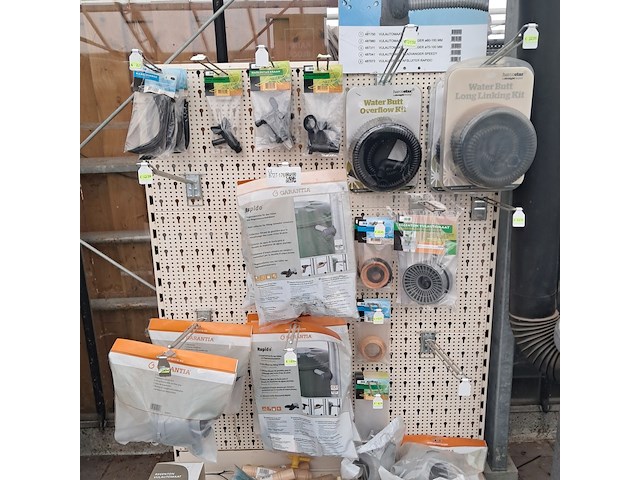 Assortiment regenton toebehoren o.a. harcostar - afbeelding 9 van  30