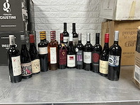 Assortiment rosé, rood en wit wijn (18x) - afbeelding 1 van  10