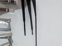 Assortiment ruitewisserarmen en bladen, o.a. roca, vetus, alpa - afbeelding 3 van  14