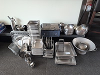 Assortiment rvs horeca keukenbenodigdheden - afbeelding 1 van  4
