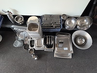 Assortiment rvs horeca keukenbenodigdheden - afbeelding 2 van  4