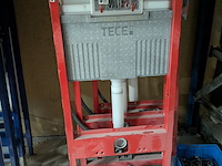 Assortiment sanitair benodigdheden o.a. geberit, tece - afbeelding 2 van  25