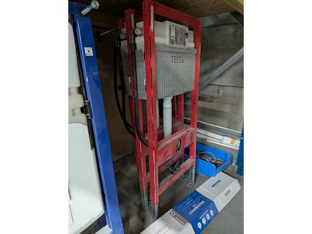 Assortiment sanitair benodigdheden o.a. geberit, tece - afbeelding 3 van  25