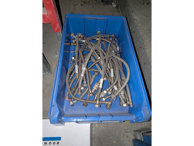 Assortiment sanitair benodigdheden o.a. geberit, tece - afbeelding 4 van  25