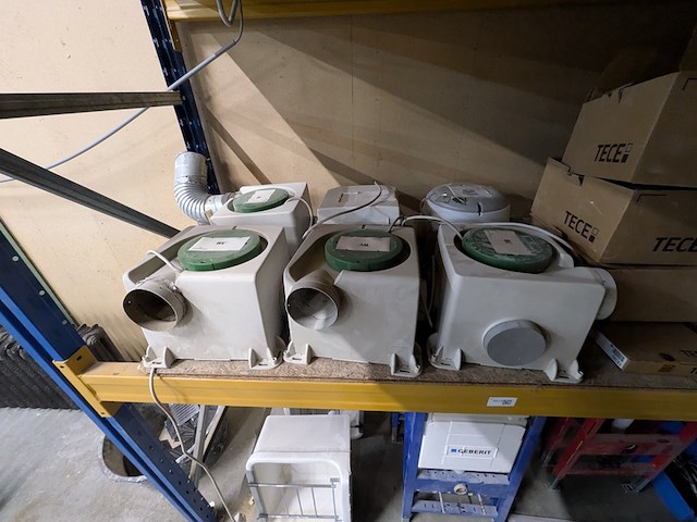 Assortiment sanitair benodigdheden o.a. geberit, tece - afbeelding 9 van  25