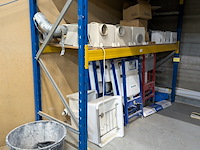 Assortiment sanitair benodigdheden o.a. geberit, tece