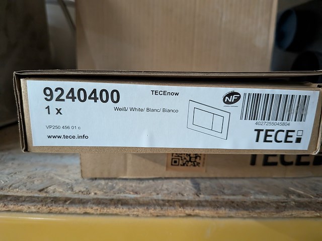 Assortiment sanitair benodigdheden o.a. geberit, tece - afbeelding 14 van  25