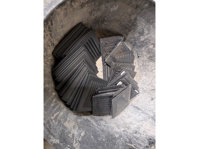 Assortiment sanitair benodigdheden o.a. geberit, tece - afbeelding 12 van  25