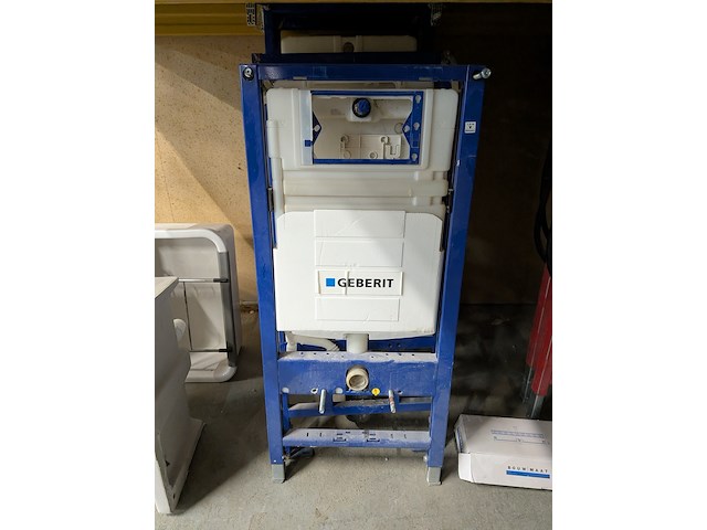 Assortiment sanitair benodigdheden o.a. geberit, tece - afbeelding 24 van  25