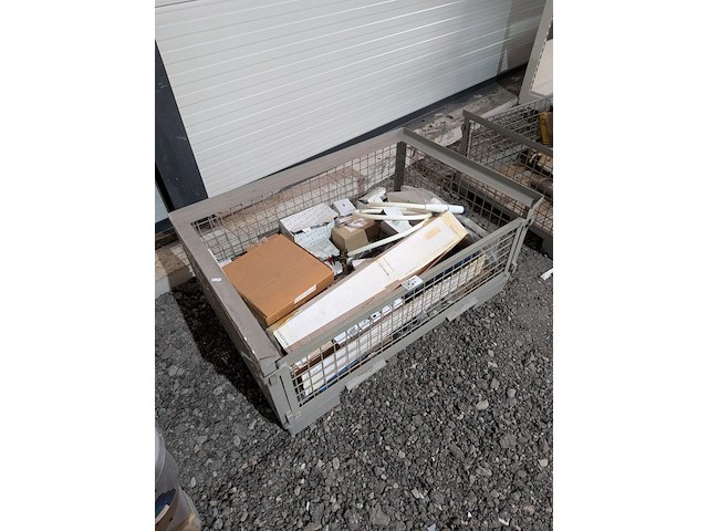 Assortiment sanitair benodigdheden - afbeelding 1 van  30