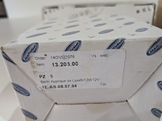 Assortiment sanitair benodigdheden - afbeelding 27 van  30